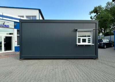 Контейнер з вікном подачі та навісом